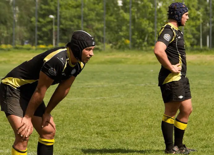 do-rugby-players-wear-helmets-rugby-roar